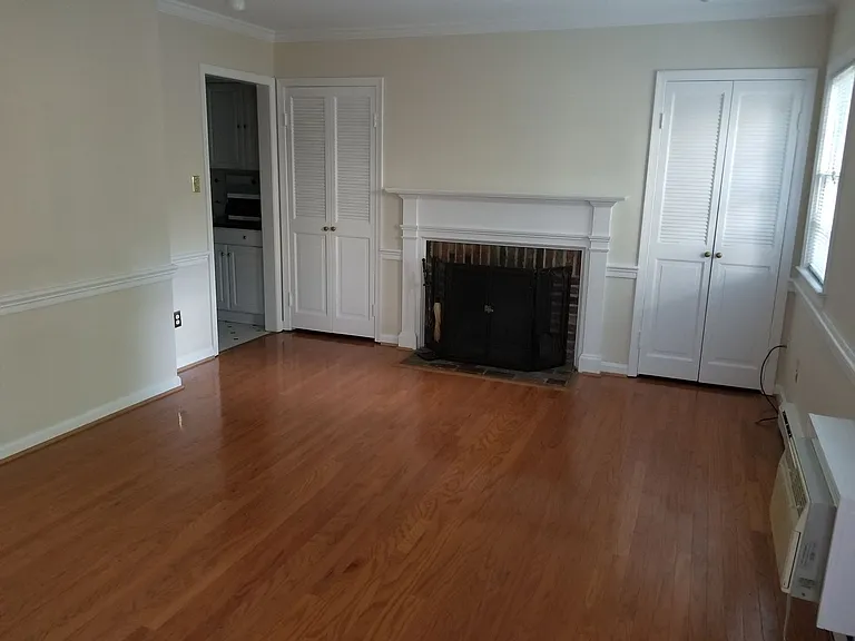 321 Wilkes St — Photo 31
