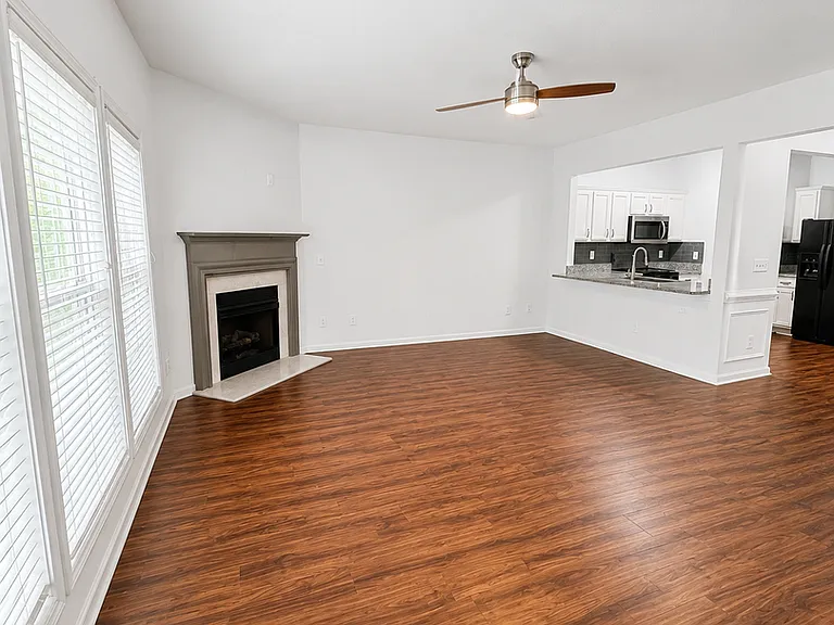 4922 Sherwood Way — Photo 7