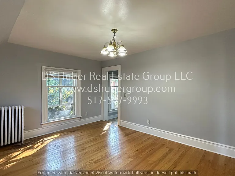 533.5 N Seymour Ave — Photo 3