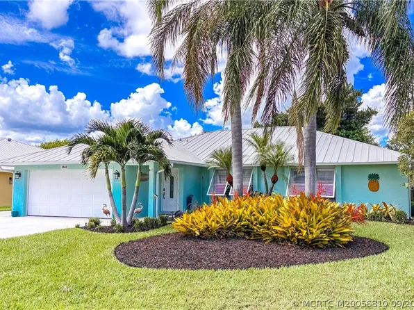 2040 NE Acapulco Dr, Jensen Beach, FL 34957