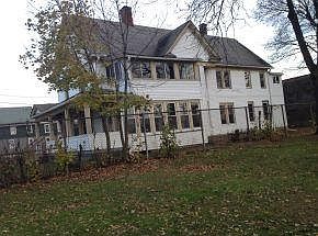5th image of 74 Pine St