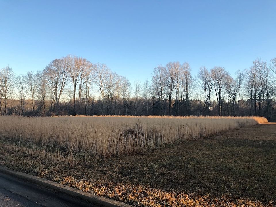 2nd image of 761 Blackwell Park