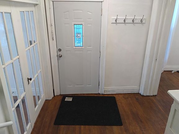 5th image of 637 Ross Ave #2
