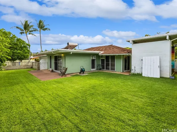 476 Paumakua Pl, Kailua, HI 96734