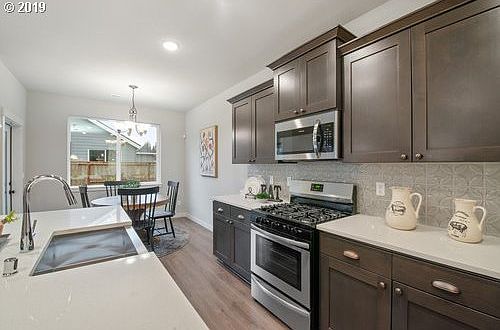 5th image of 1106 NE 11th Pl Lot 60