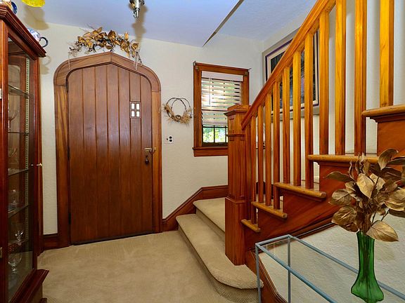 3rd image of 2846 Floraland Dr NW