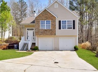 4038 Robin Cir, Atlanta, GA 30349