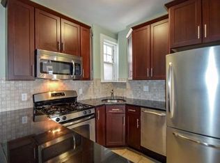 284 Newbury St #15, Boston, MA 02115