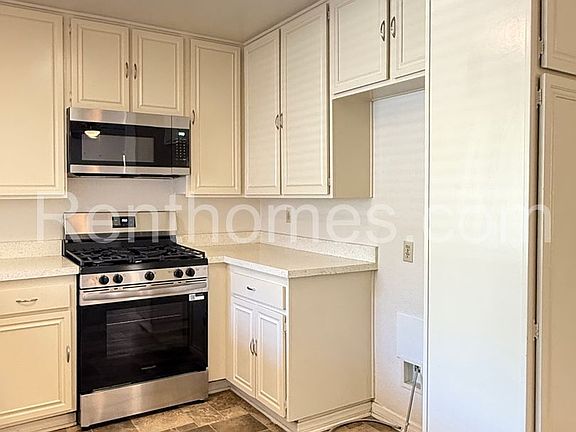4th image of 1553 Palomar Dr
