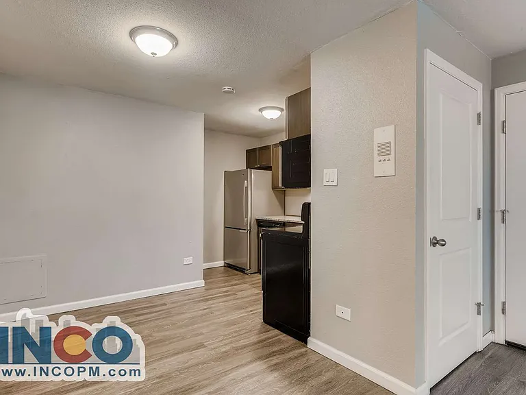 1555 Grove St #202 — Photo 4