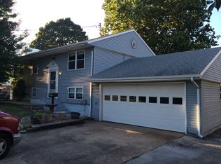 615 W Woodland St, Springfield, MO 65807