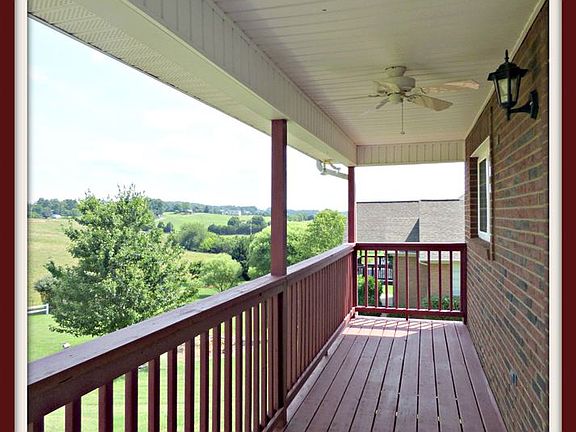 4th image of 136 Jerrimac Ln