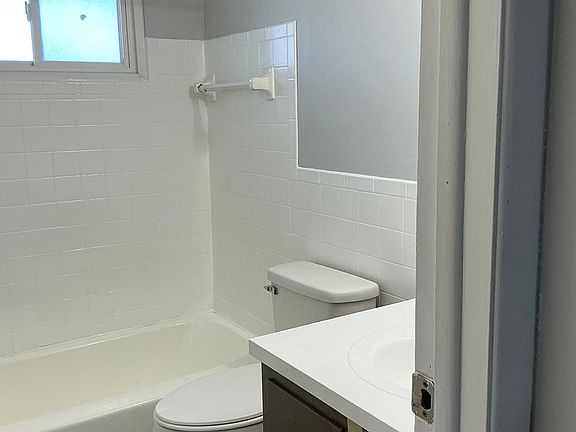 2nd image of 4420 S 25th St APT 5