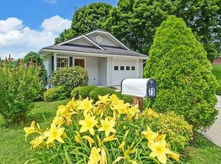 73 Valley View Manor Dr, Andrews, NC 28901