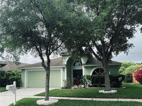 2nd image of 27614 Sky Lake Cir
