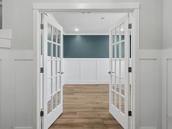 4th image of 885 Rockwell Dr