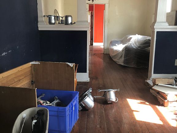 5th image of 2711 N Roman St