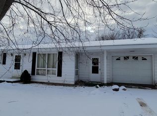 204 Abbott St, Cheboygan, MI 49721