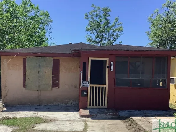 1009 Hearn Street, Savannah, GA 31415