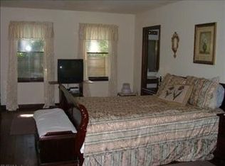 2 Springmeadow Ct, Hampton, VA 23666