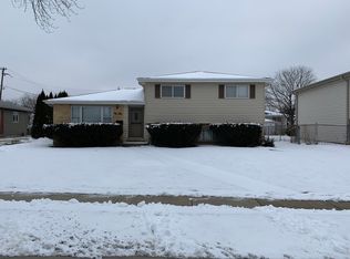 89 S Vista Ave, Addison, IL 60101