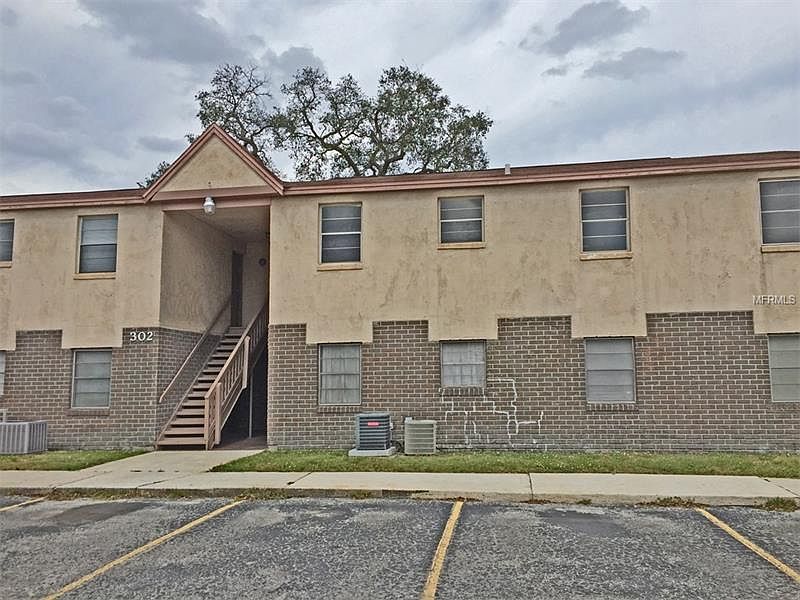 1st image of 302 E Wellington Ct #83