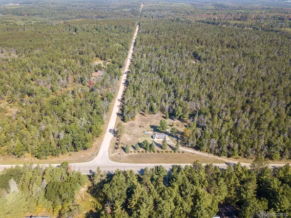 2990 W Federal Hwy, Roscommon, MI 48653