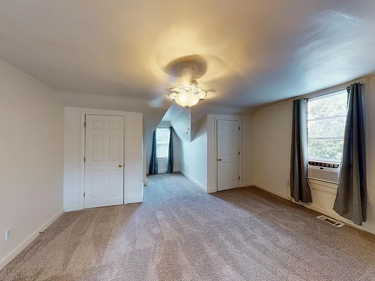 5753 Pierce St — Photo 12