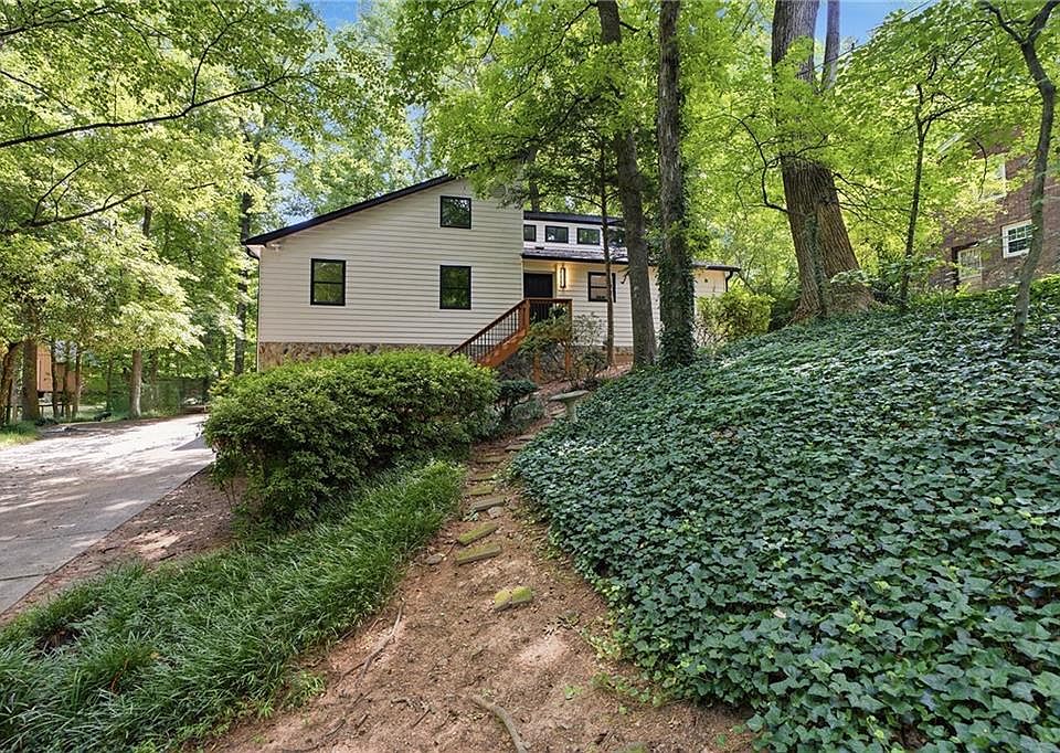 1st image of 2490 Stoney Brook Ln NE