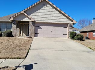 3293 River Crest Dr S, Helena, AL 35080