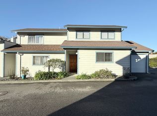 1449 Myrtle Ave APT 12, Eureka, CA 95501