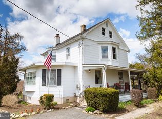 330 Lewis Mills Rd, Honey Brook, PA 19344