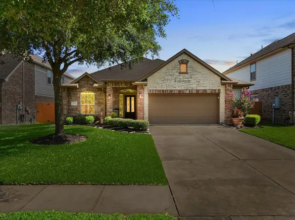 2875 Torano Cir, League City, TX 77573