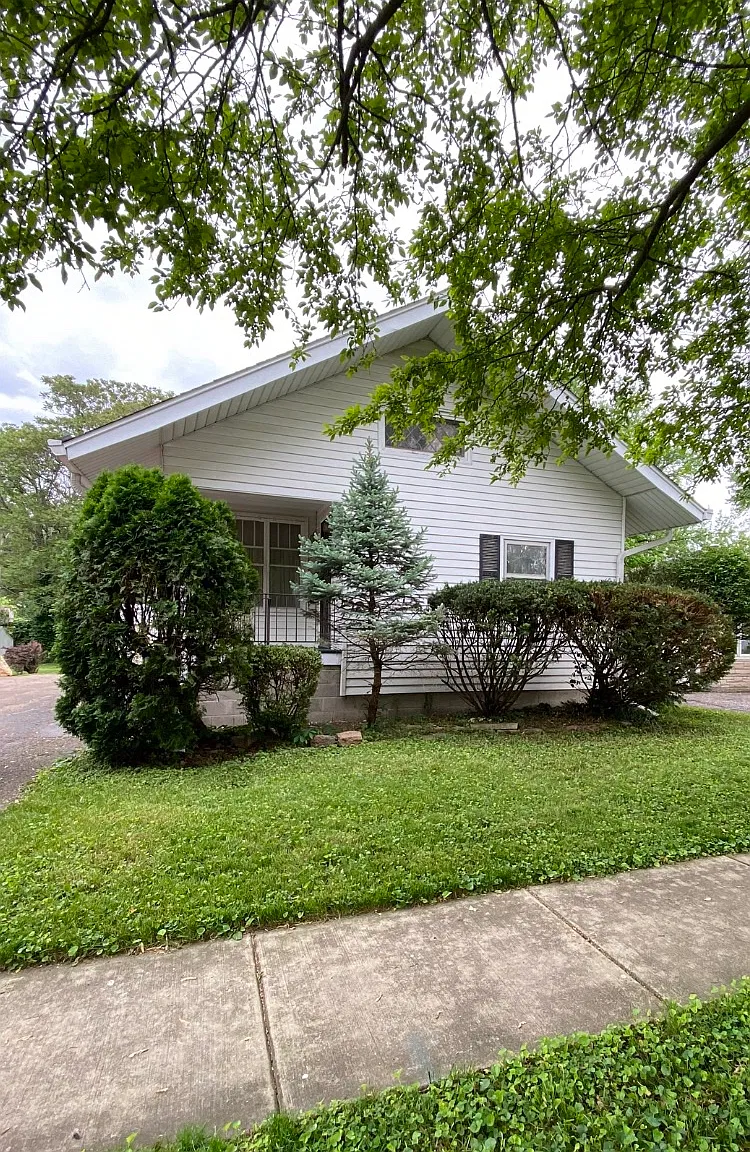 2 bed, 978 sqft, $1,495 — Photo 1