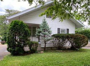 1816 S Douglas Ave, Springfield, IL 62704