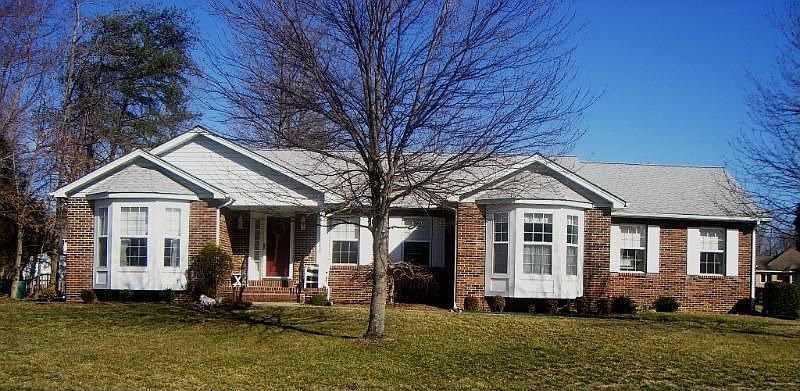 1st image of 1002 Northampton Dr