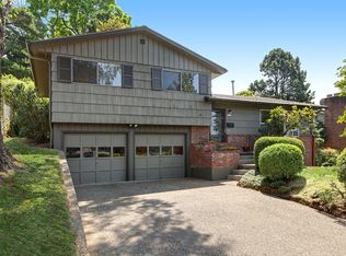 1212 SW Chestnut Dr, Portland, OR 97219