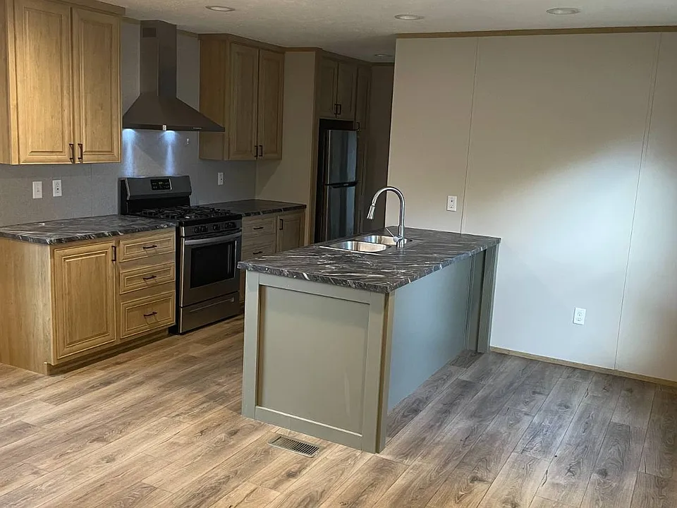 54 Mindi Ct