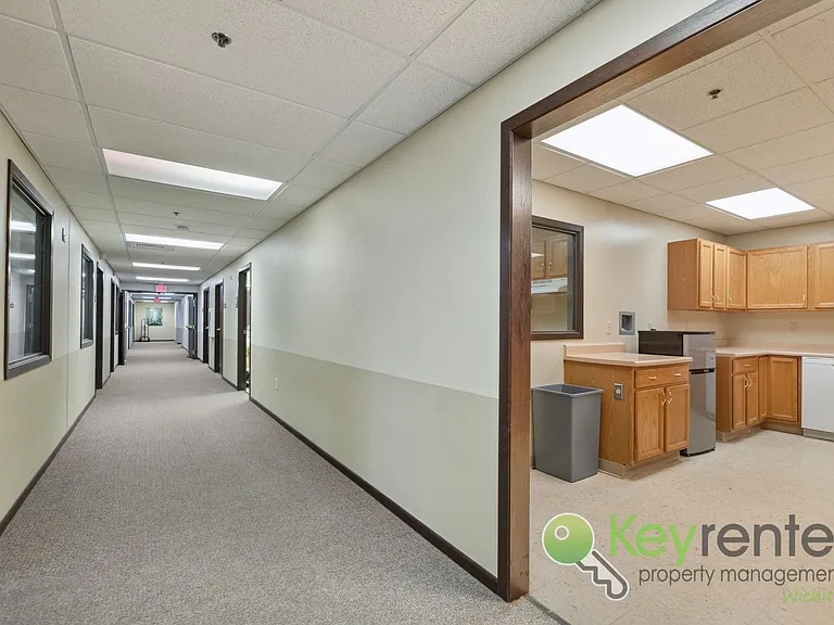 1411 S Douglas Ave #110 — Photo 31