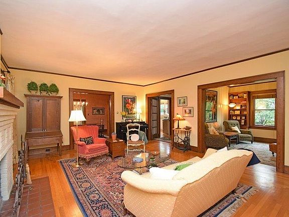 4th image of 430 Elm Ave