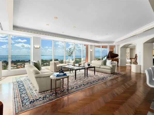 10 Edgewater Dr APT 16K, Coral Gables, FL 33133