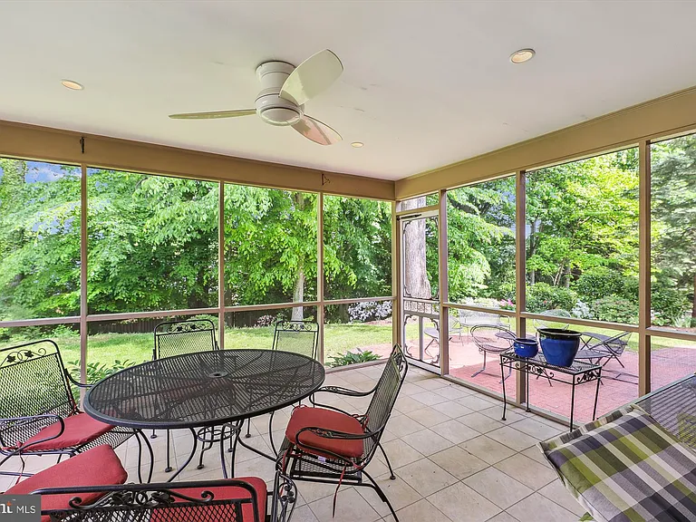 6324 Lenox Rd — Photo 16