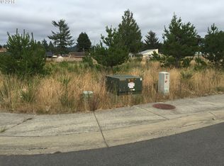 1100 Cedar Loop #17, Lakeside, OR 97449