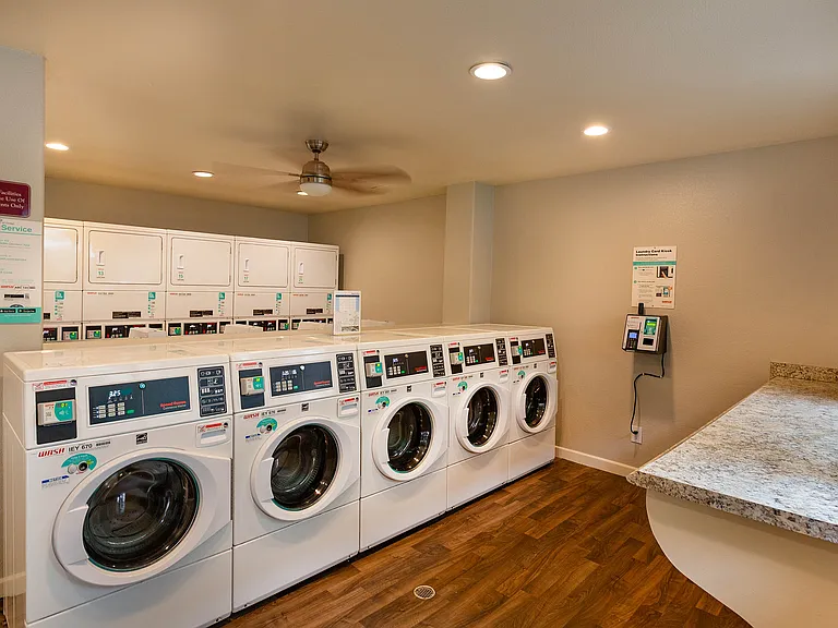 Elan Quail Pointe Apartment Homes — Photo 6