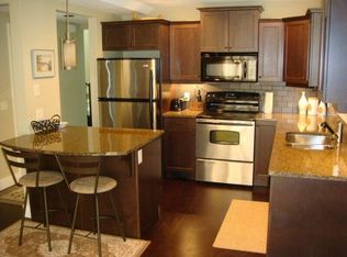 2209 Woodlawn St #A, Kelowna, BC V1Y2T1