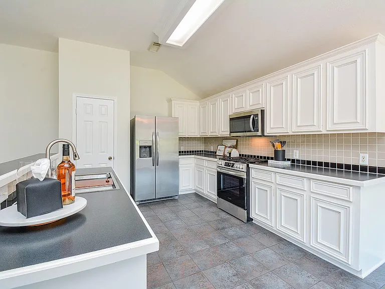 3815 Summerfield Dr — Photo 15