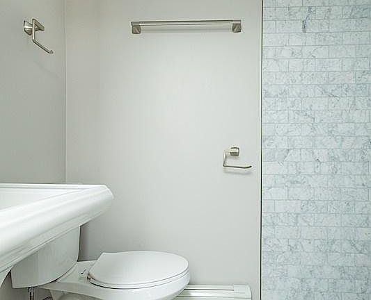 4th image of 145 Columbia St #13