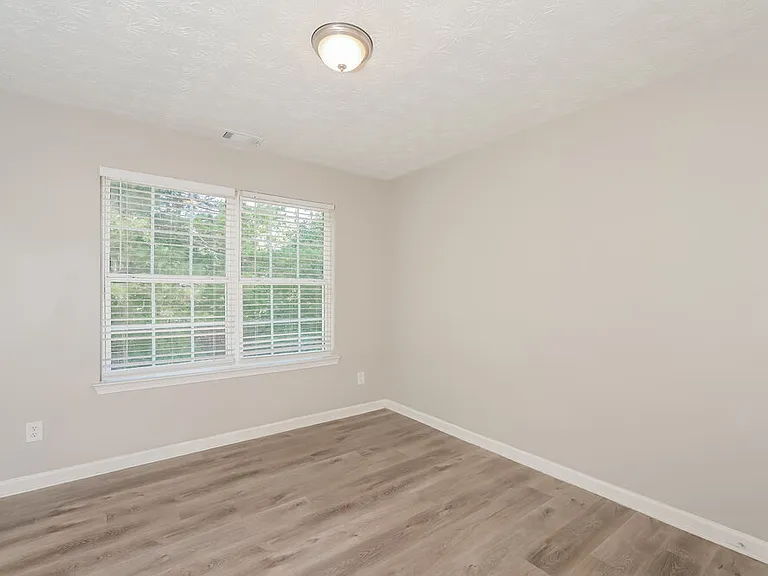 7023 Red Maple Ln — Photo 13
