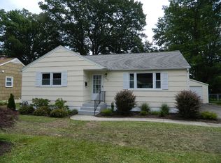 812 Douglas Dr, Endwell, NY 13760