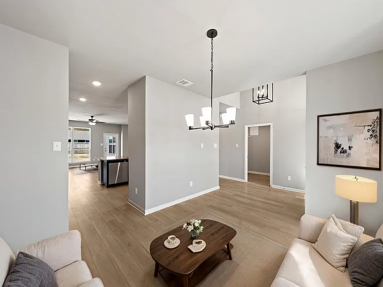 7101 Sulphur Ct — Photo 2